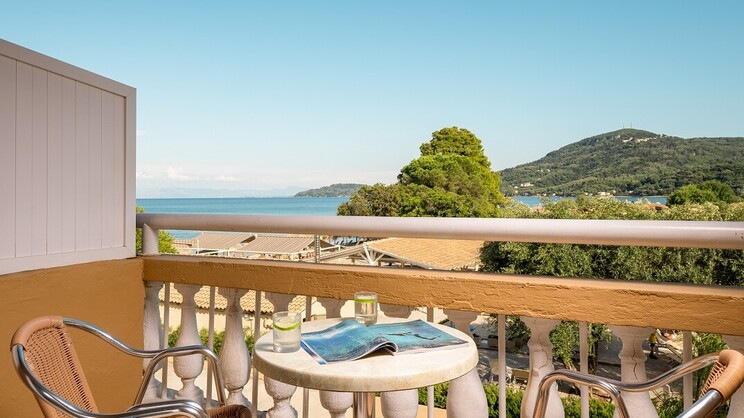 Canvas By Mitsis Messonghi